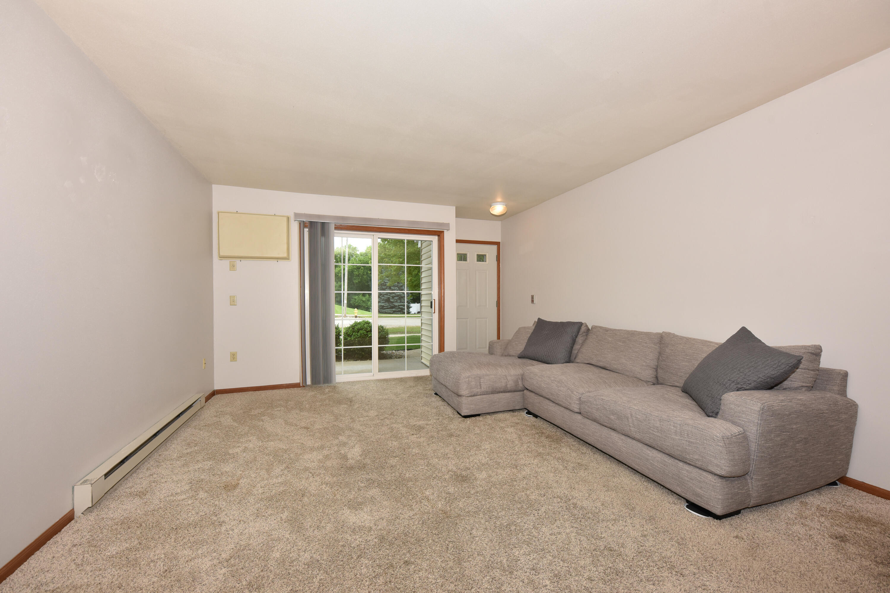 Property Photo: 364 Minz Park Cir 1 WI 53095