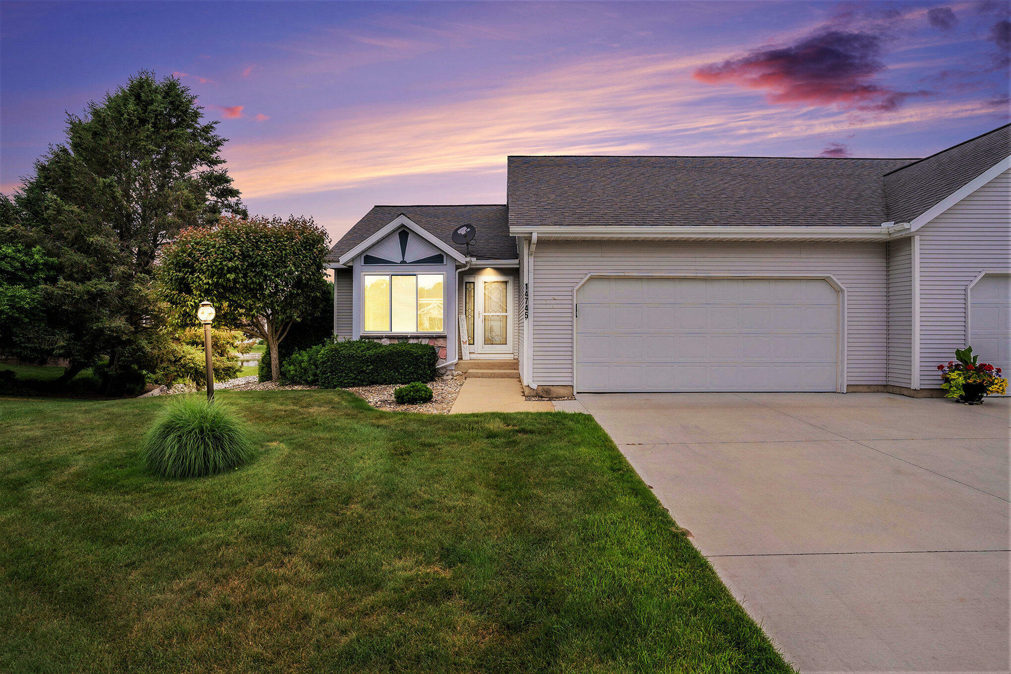 14745 Anchor Court  Holland MI 49424 photo