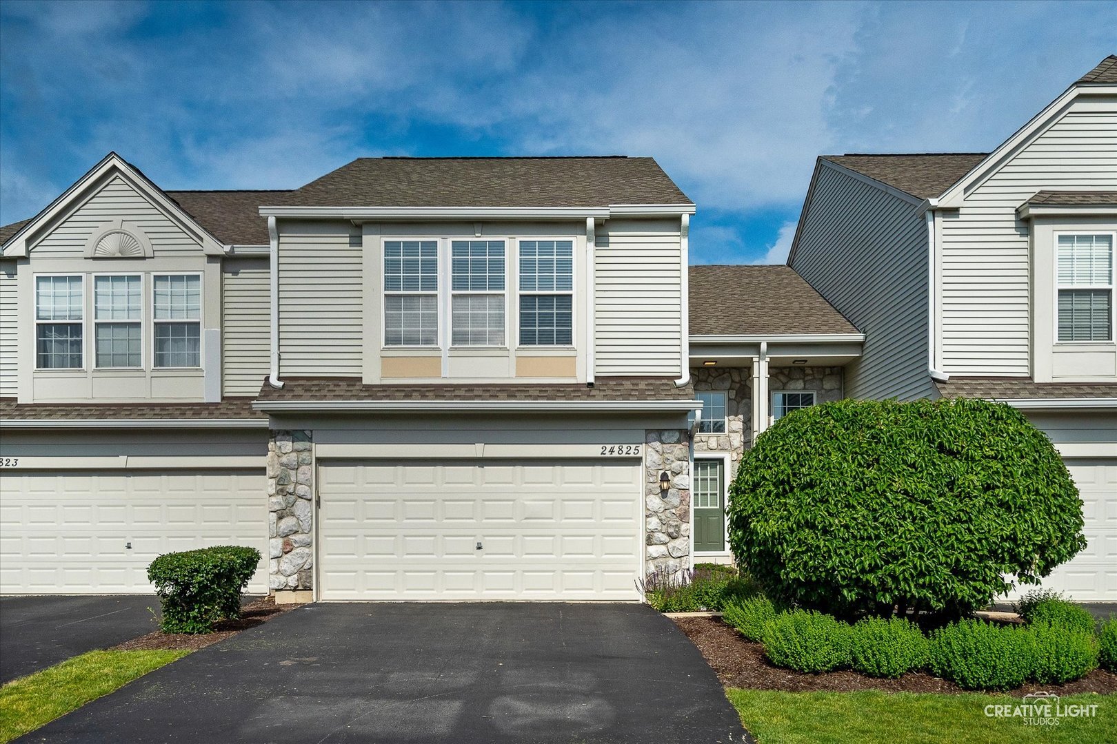Property Photo: 24825 W Gates Court IL 60585