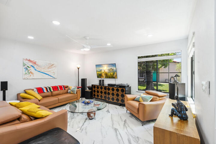 Property Photo:  43344 Mondavi Court A  CA 92260 