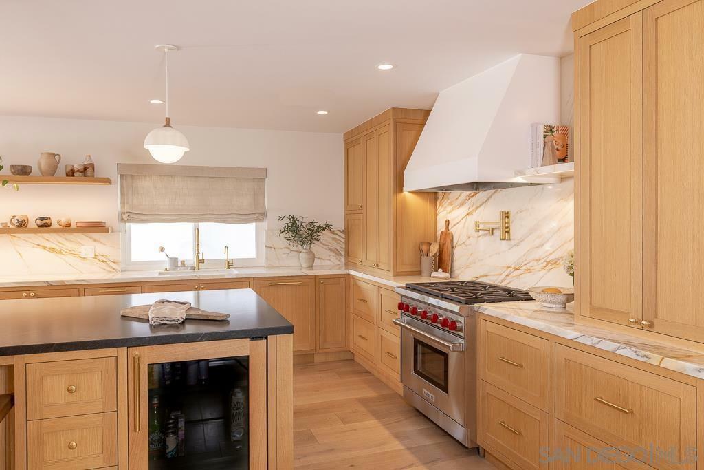 Property Photo: 710 Edelweiss Ln CA 92024