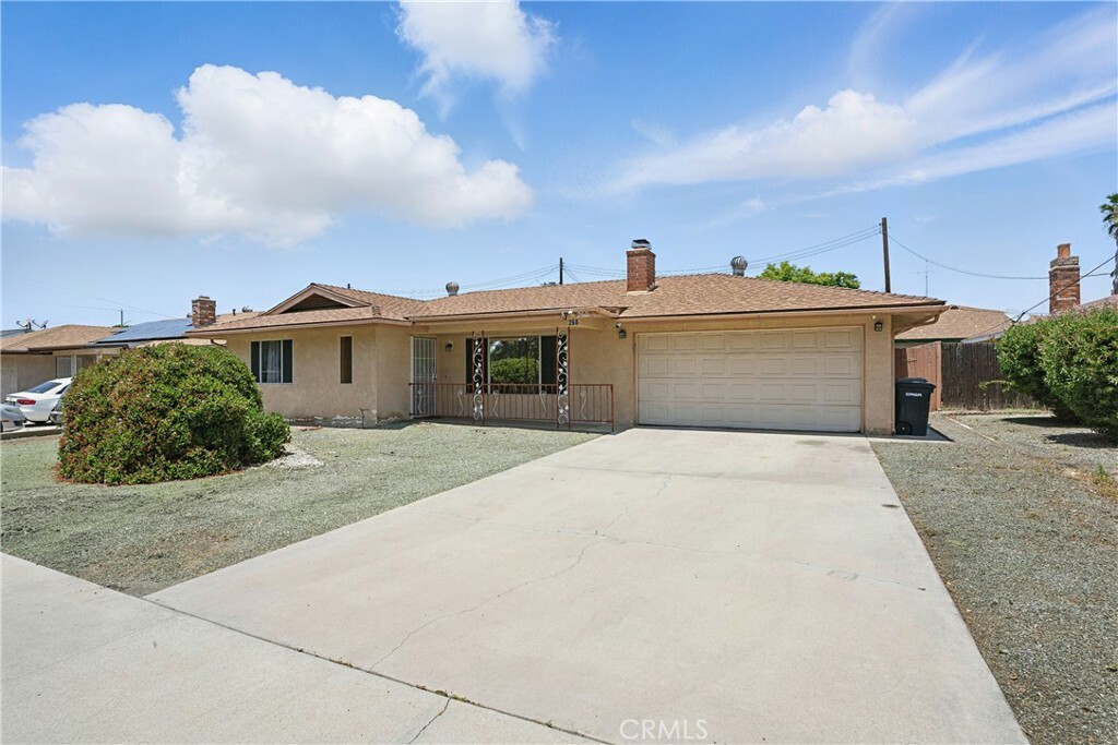 Property Photo: 260 E Whittier Avenue CA 92543