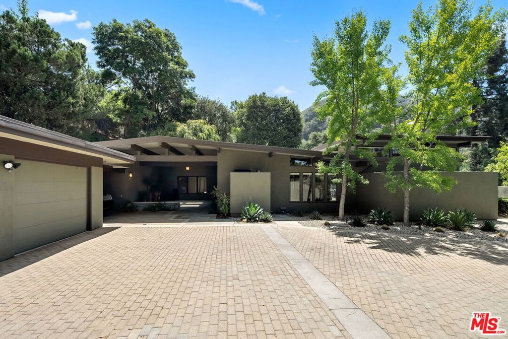 Property Photo: 5812 Ocean View Boulevard CA 91011