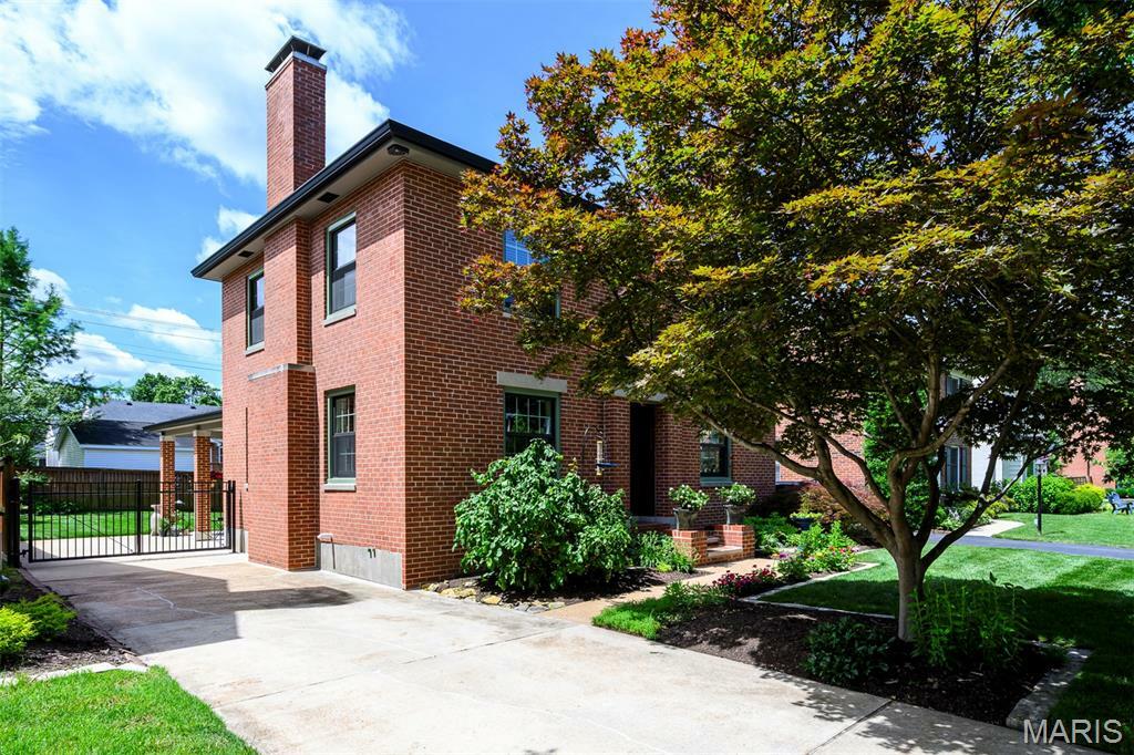 Property Photo: 9380 White Avenue MO 63144