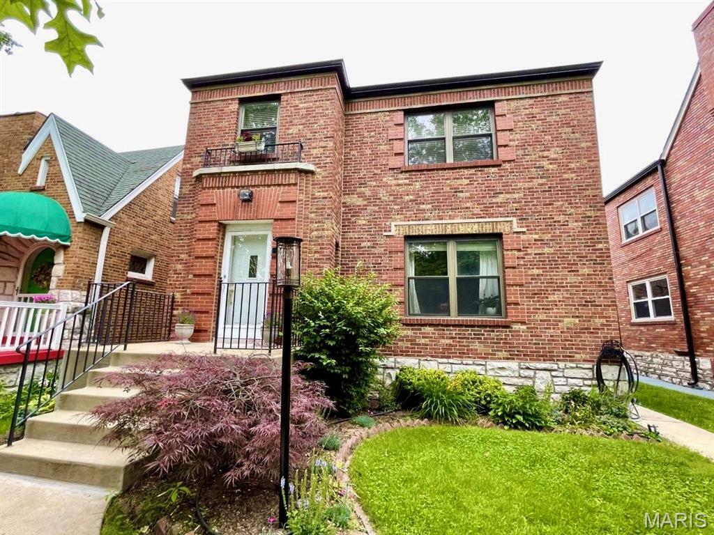 Property Photo: 6527 Devonshire Avenue A MO 63109