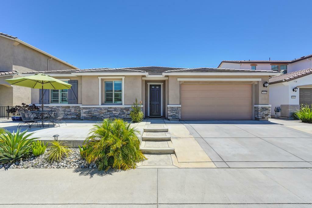 Property Photo: 3040 Flamenco Way CA 95747