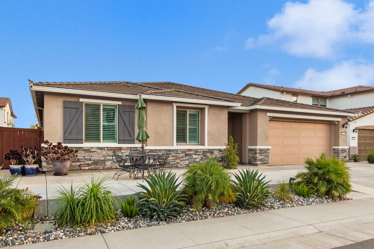 Property Photo:  3040 Flamenco Way  CA 95747