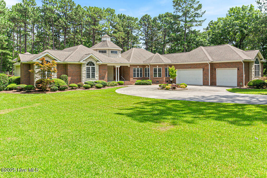 Property Photo: 35 Magnolia Avenue NC 28374