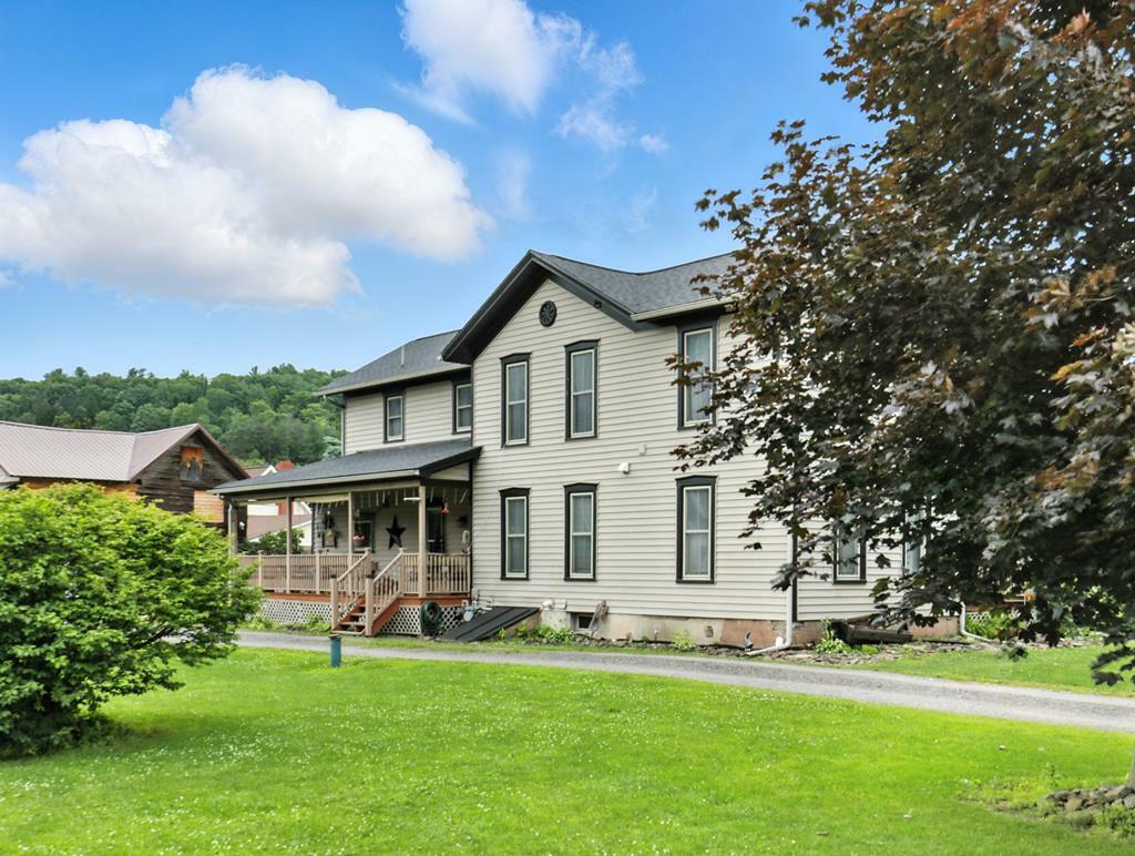 Property Photo:  30 School House Dr  PA 16947 