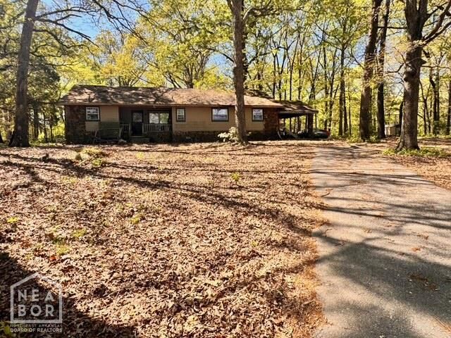 Property Photo:  1405 Arrowhead Farm  AR 72401 