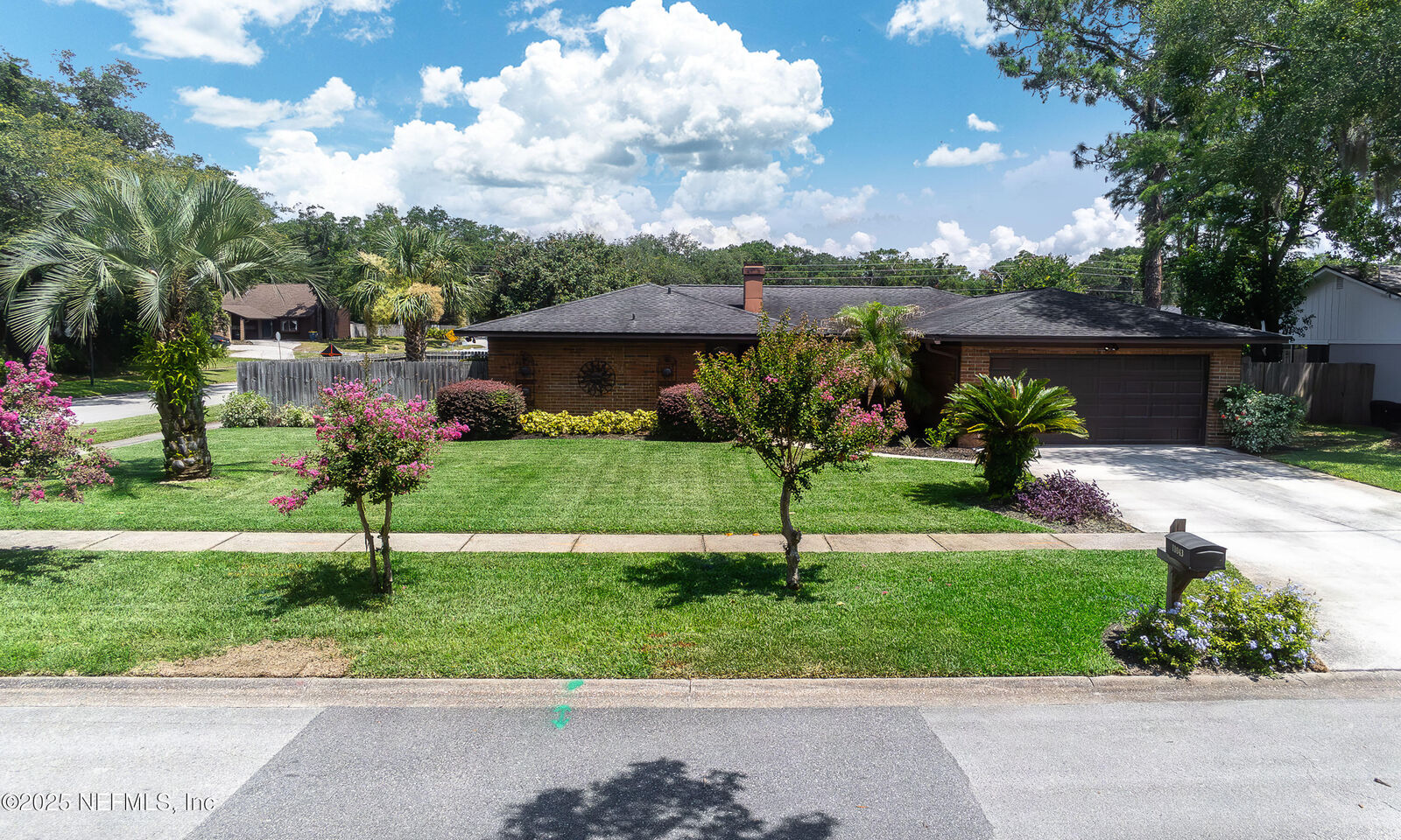 Property Photo:  11043 Whistlewood Court  FL 32225 