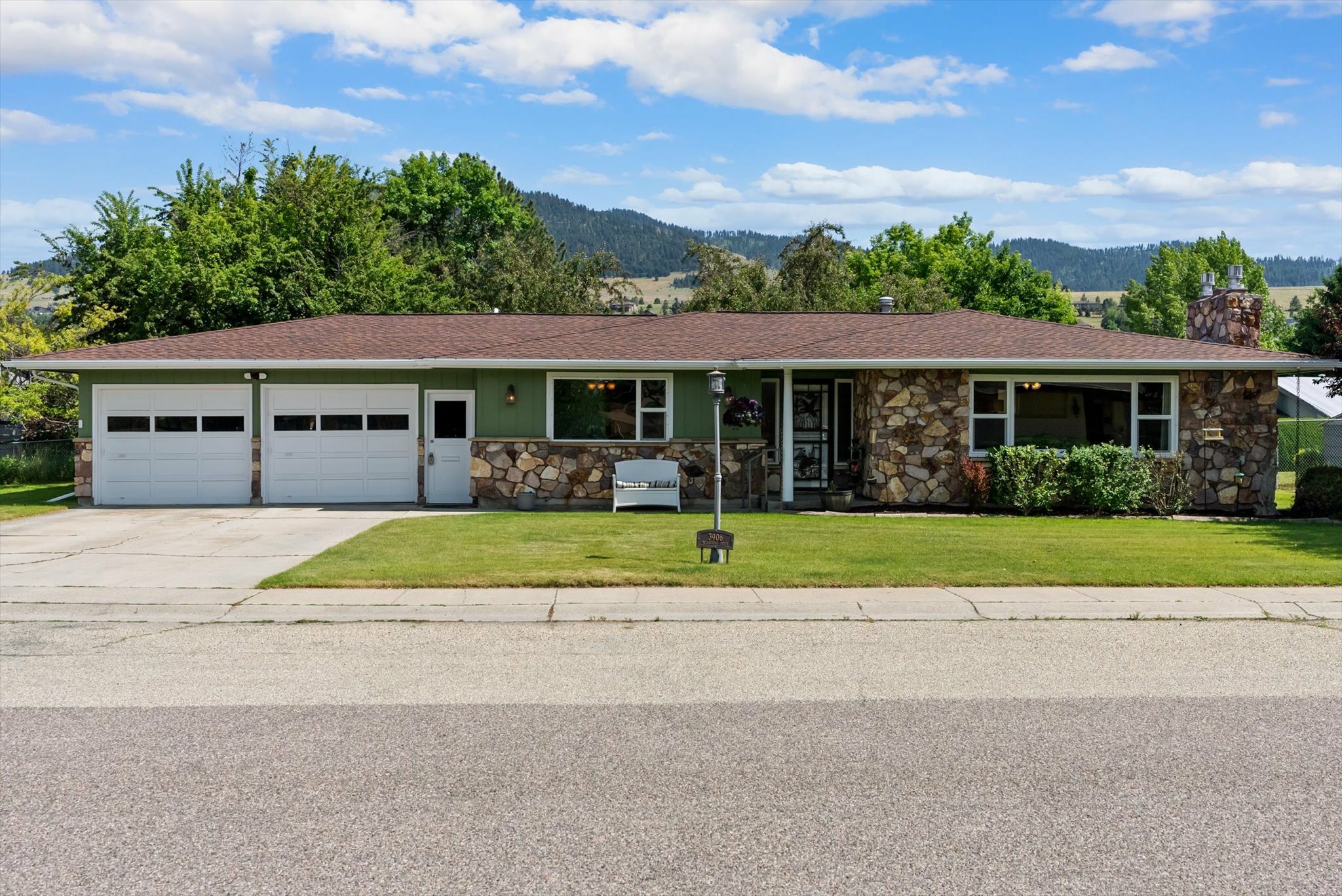 Property Photo: 3906 Bellecrest Drive MT 59801