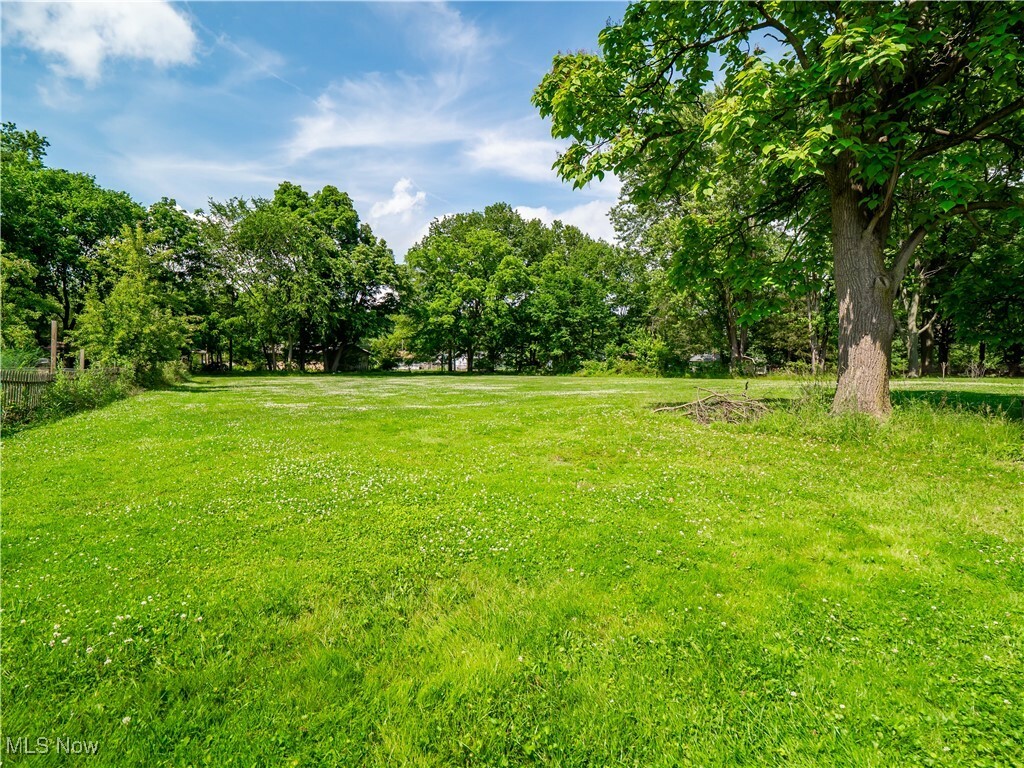Property Photo: 116 Sprague Road OH 44017