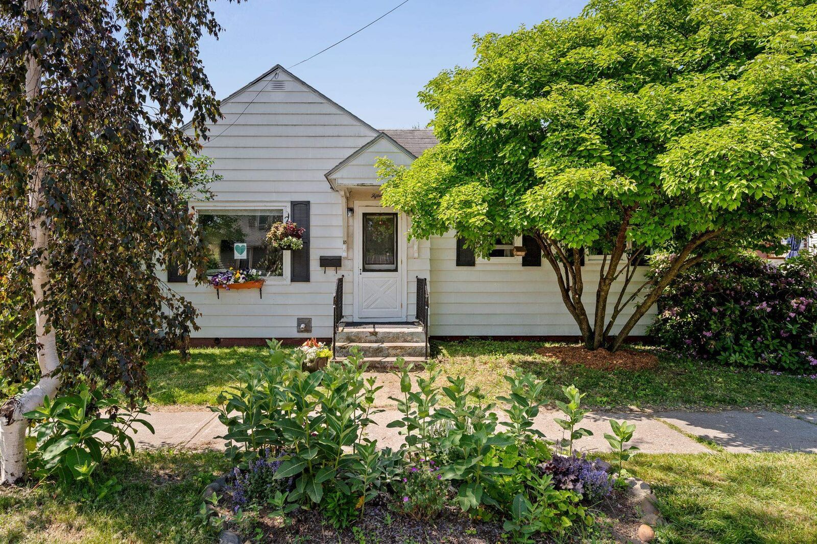 Property Photo: 15 Oak Street VT 05401