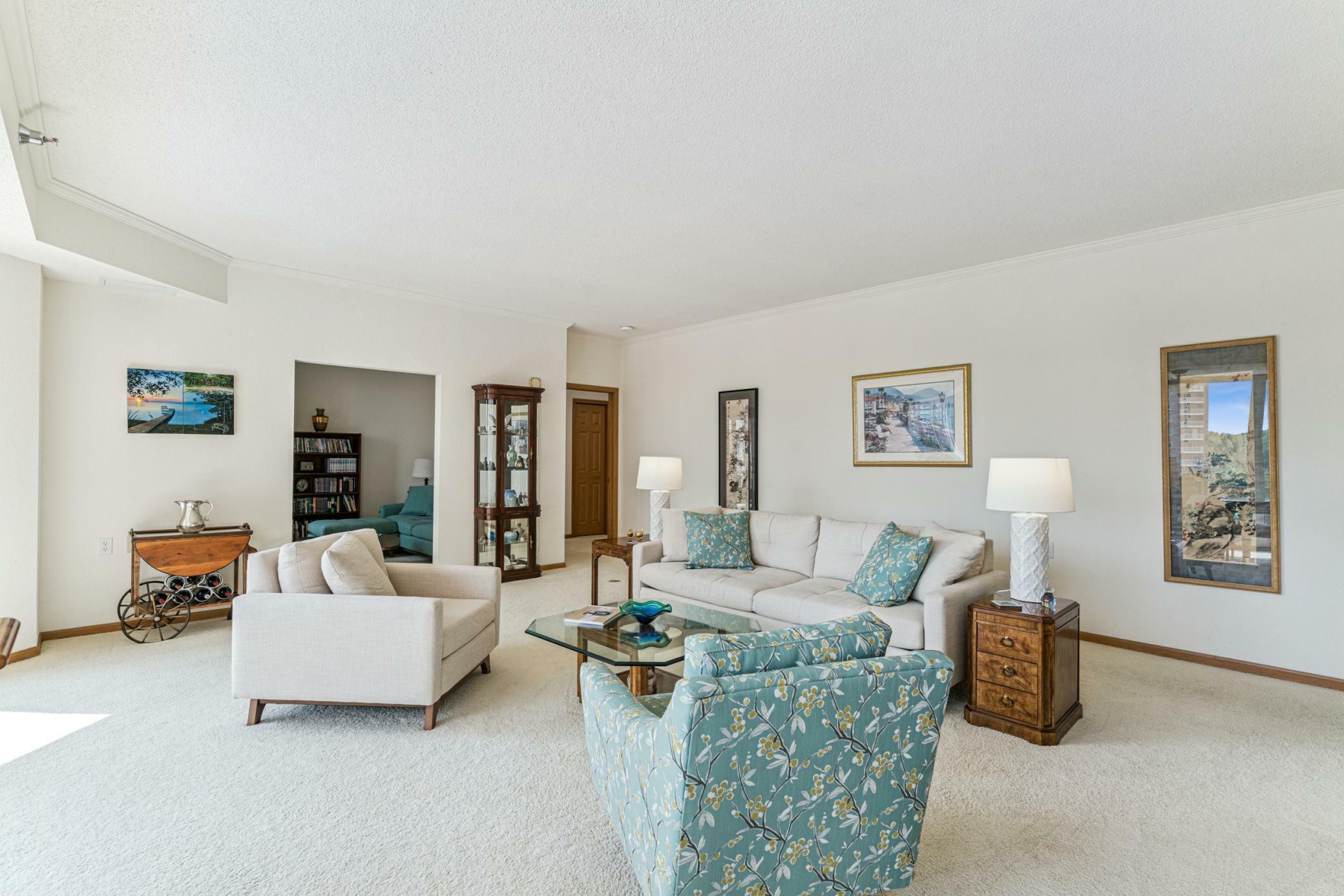 Property Photo: 6600 Lyndale Avenue S 503 MN 55423
