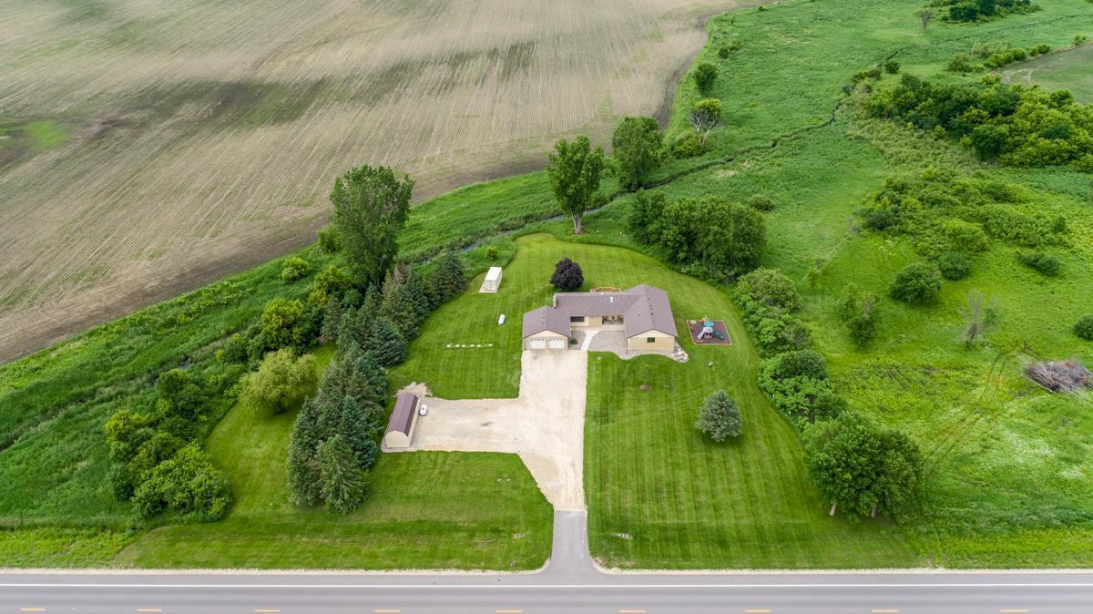 Property Photo: 7125 320th Street W MN 55057