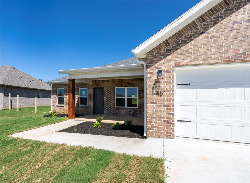 Property Photo: 40 W Gilpin Street AR 72730