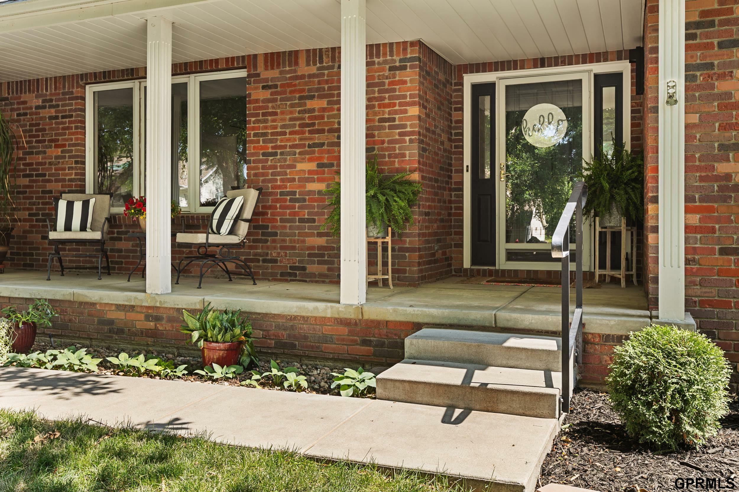 Property Photo: 6415 Westminster Court NE 68510