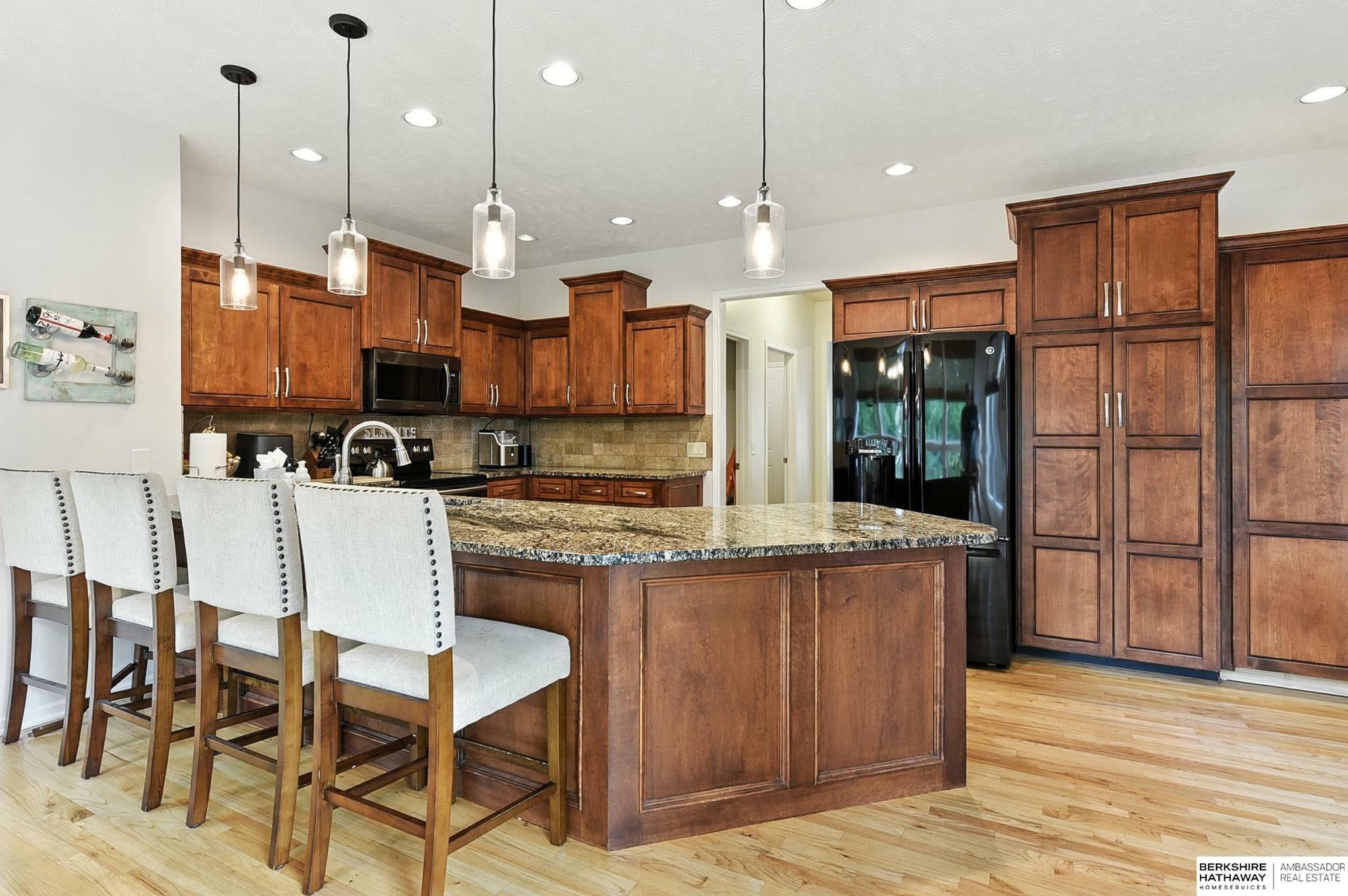 Property Photo: 4209 N 139th Avenue NE 68164