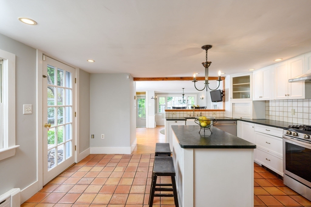 Property Photo: 651 Main St MA 02043