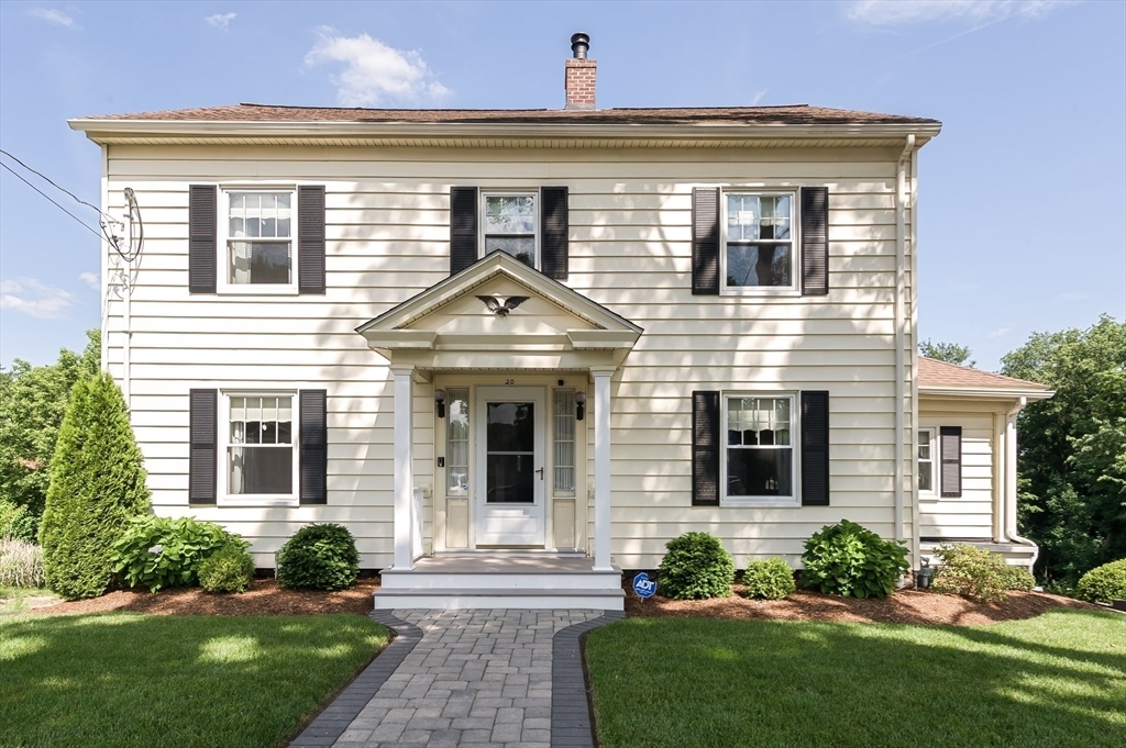 Property Photo:  20 Blaine Ave  MA 01603 