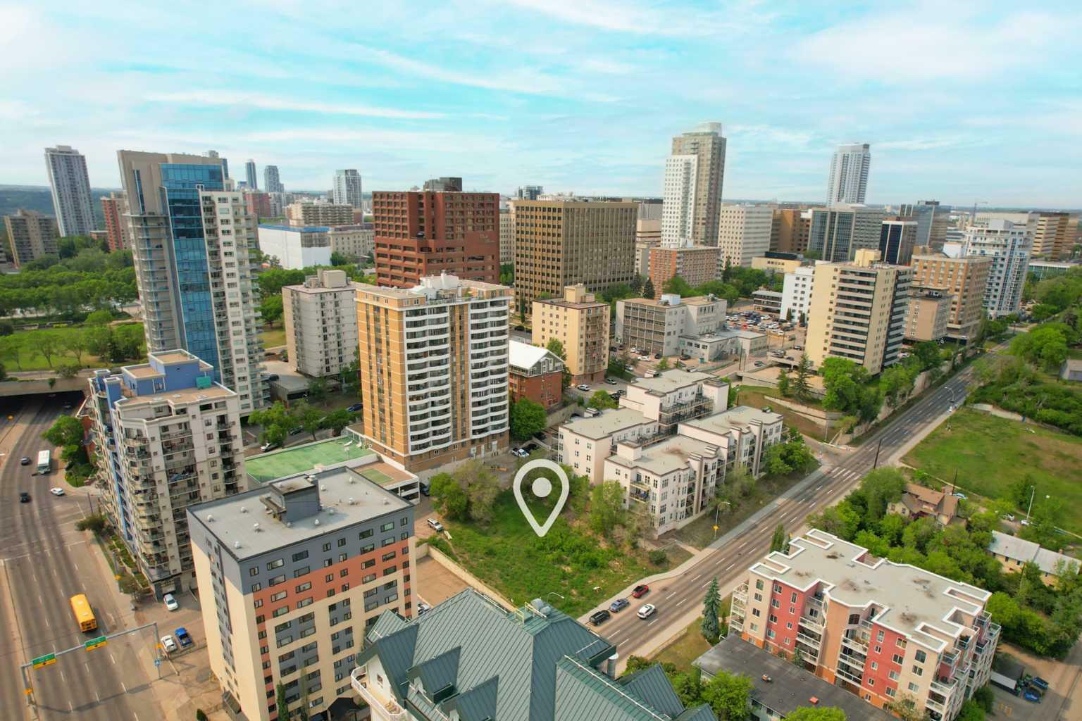 9724 105 Street NW  Edmonton AB T5K 0B2 photo