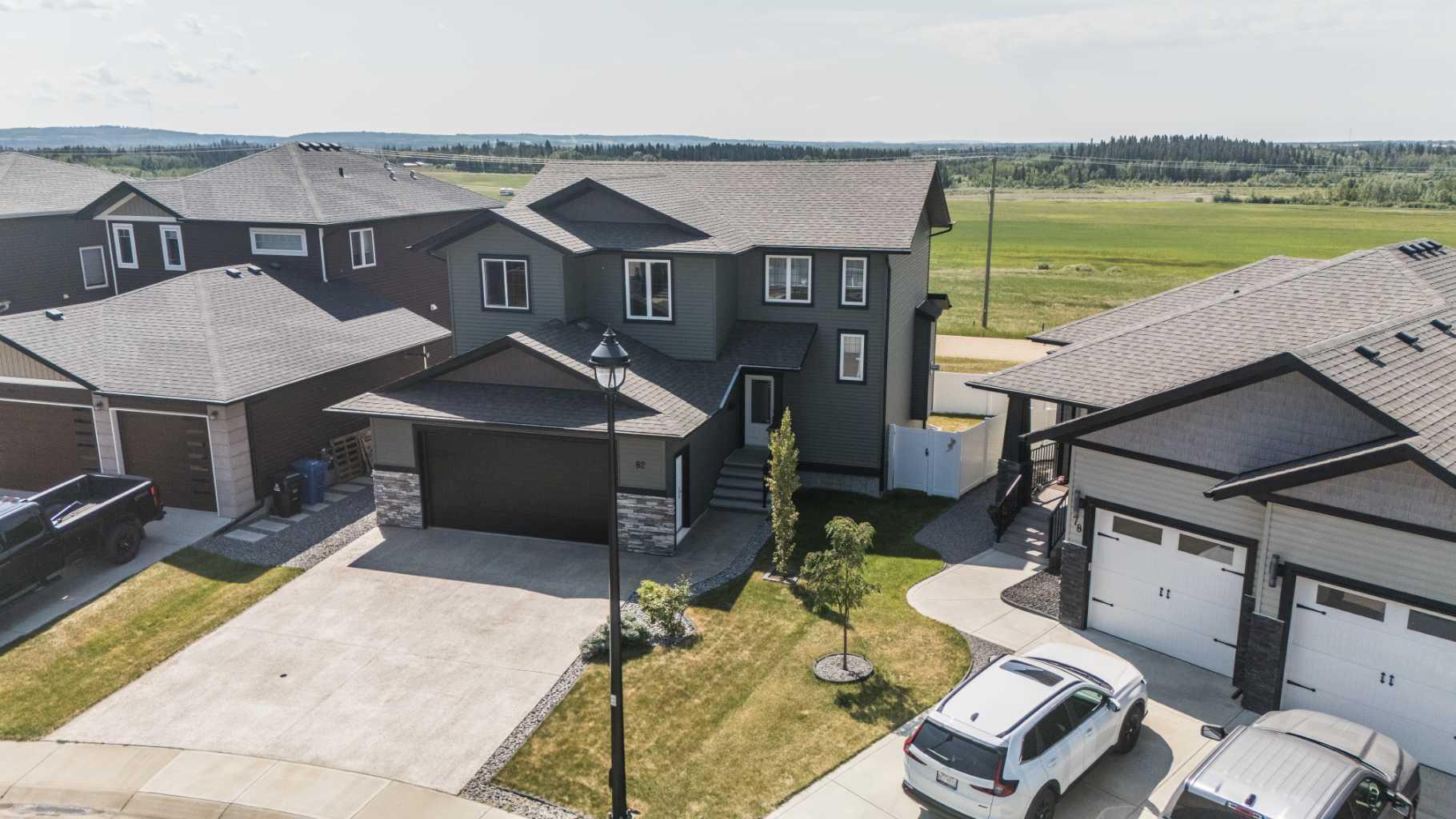 Property Photo: 82 Mitchell Crescent AB T4M 0H6