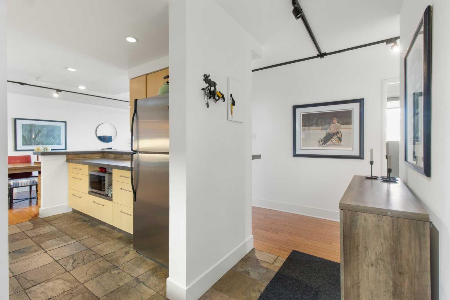 Property Photo: 133 25 Avenue SW 7B AB T2S 0K8