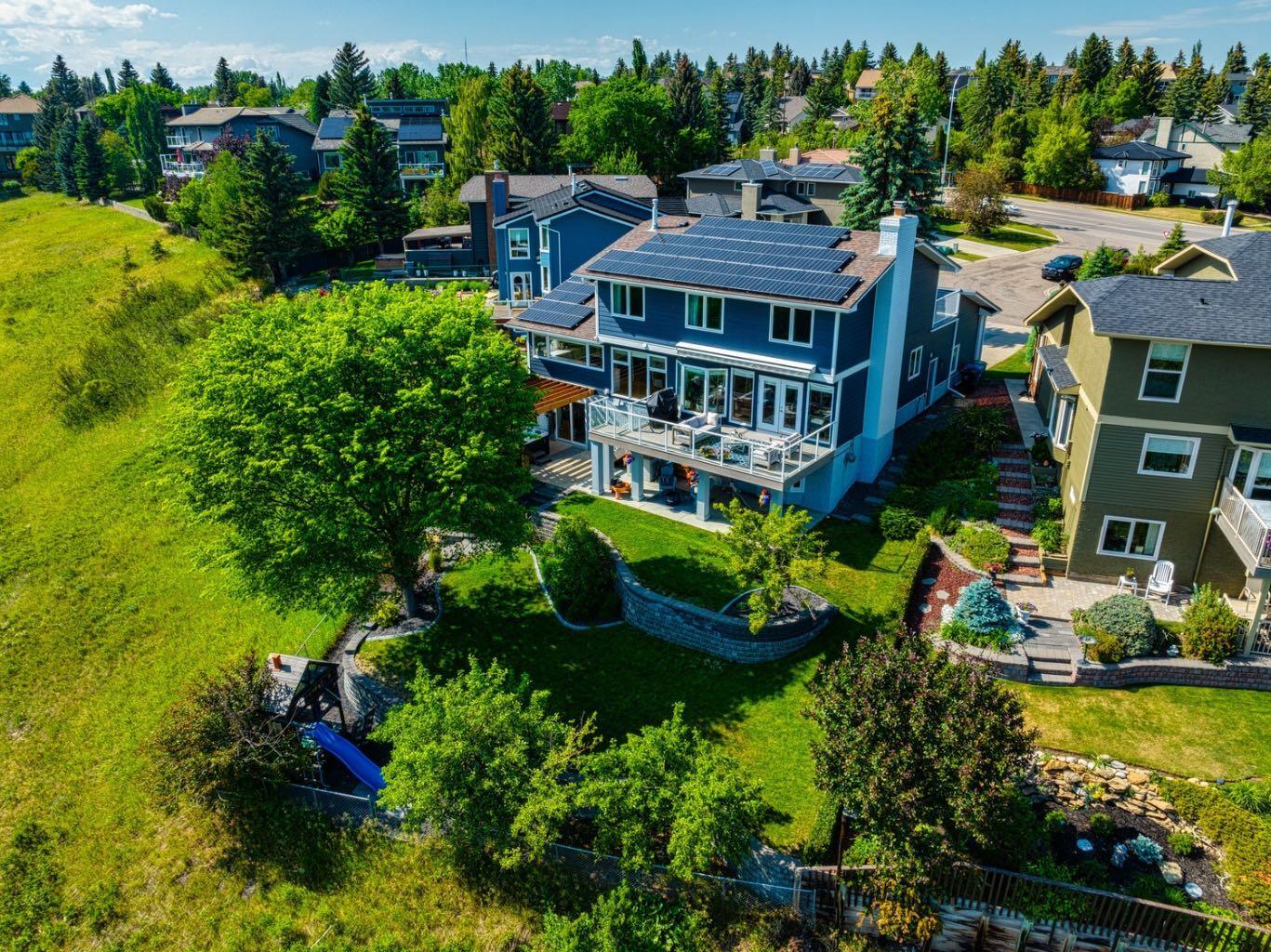 Photo de la propriété: 19 Strathcona Bay SW AB T3H 1N5