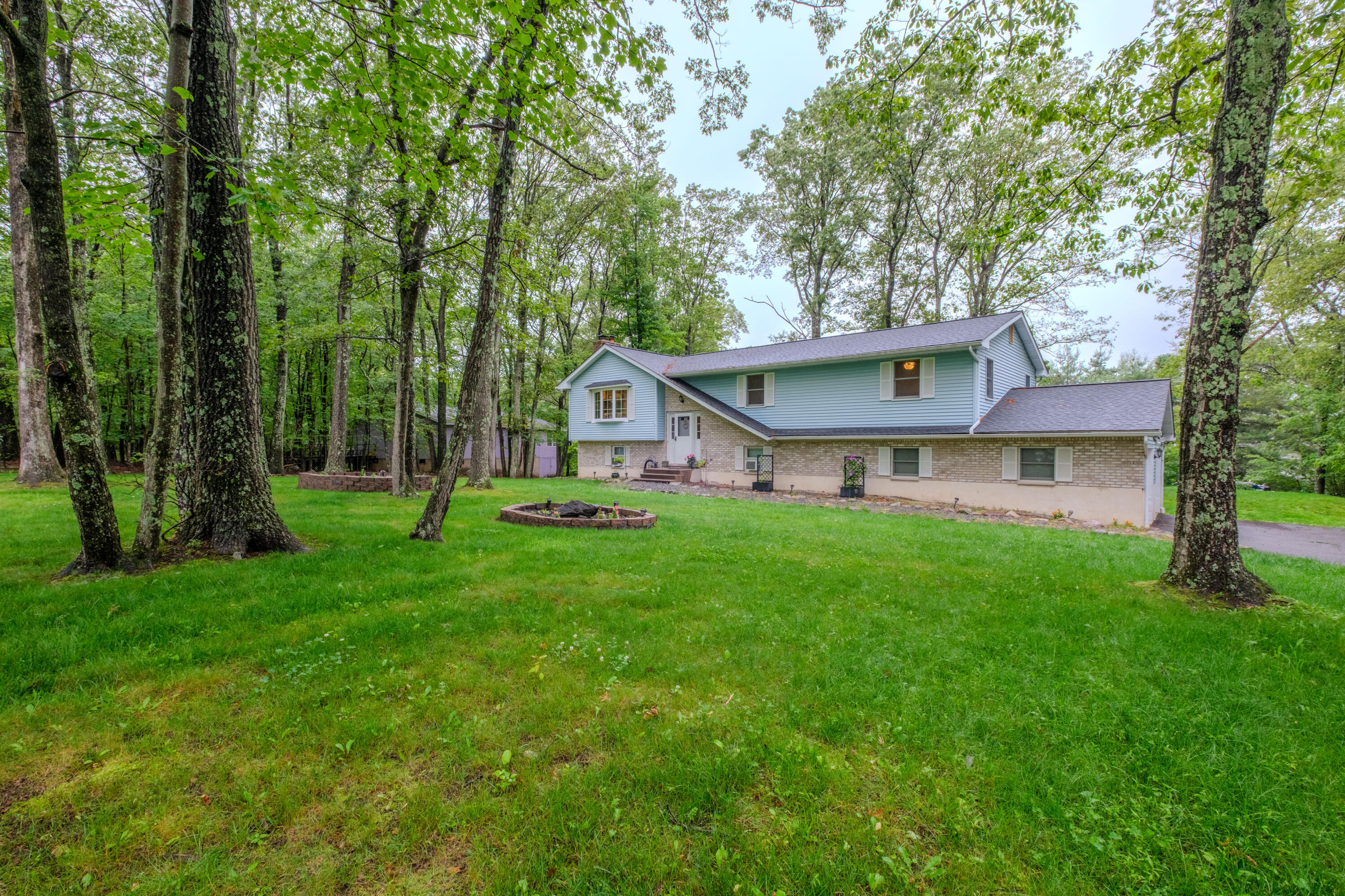 Property Photo:  113 Larsen Lane  PA 18326 