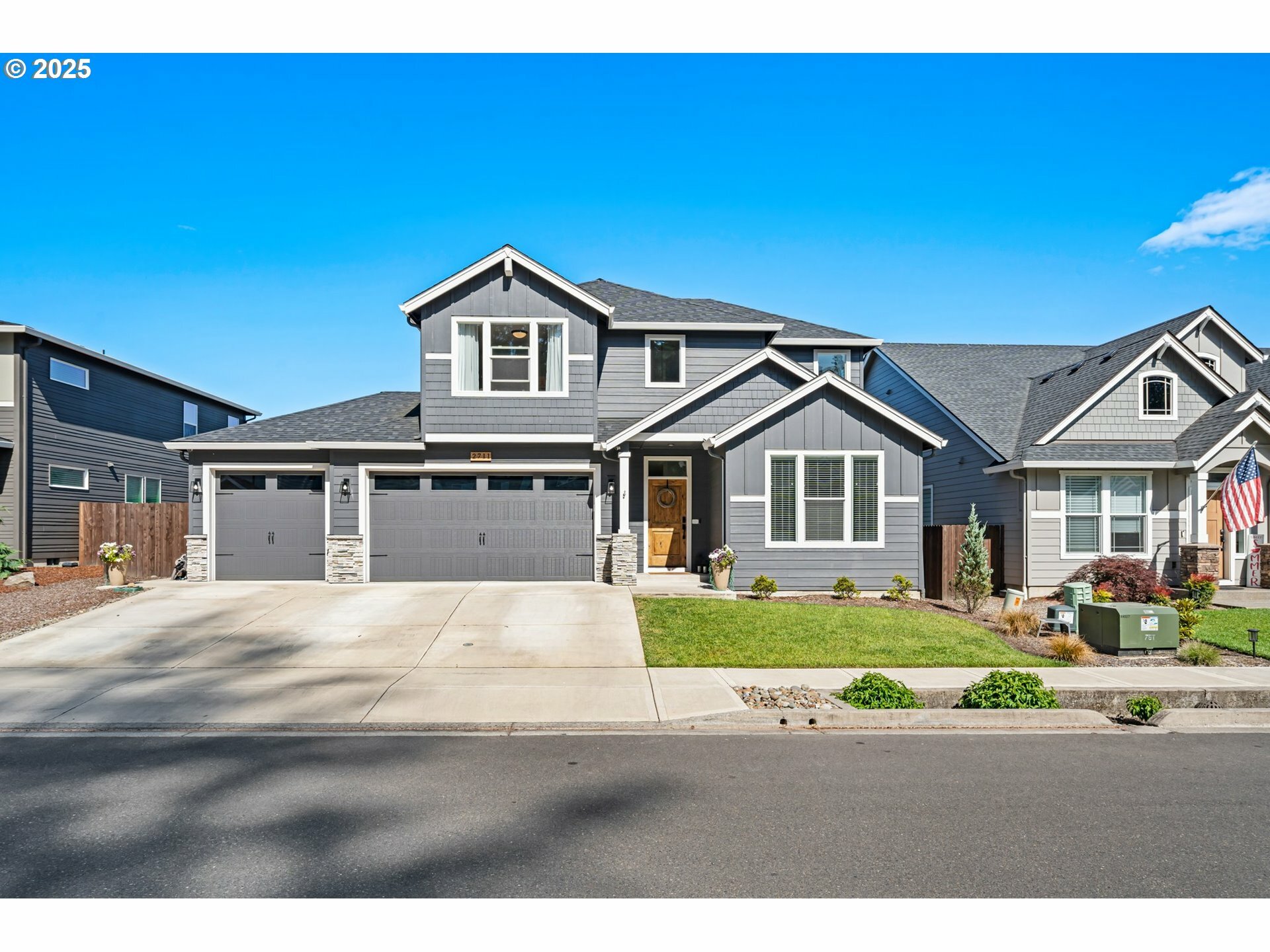 Property Photo: 2711 SE 18th Ave WA 98604