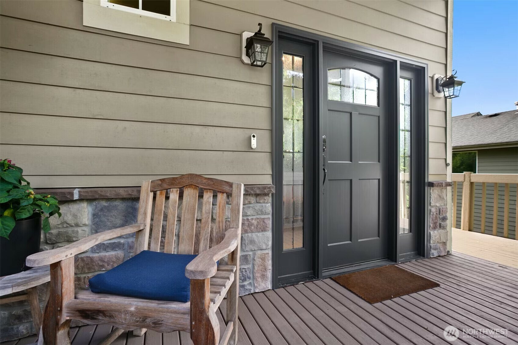 Property Photo: 8233 NE 163rd Place WA 98028