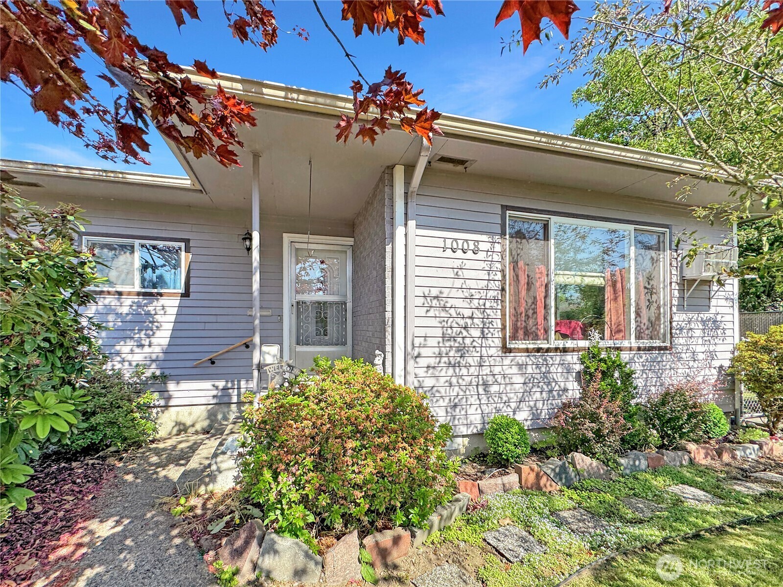 Property Photo: 1008 F Street WA 98531