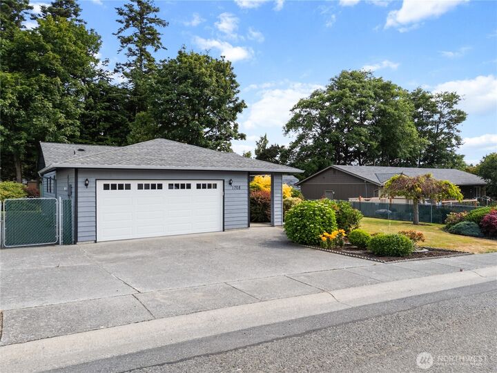 Property Photo: 1708 24th Court WA 98221
