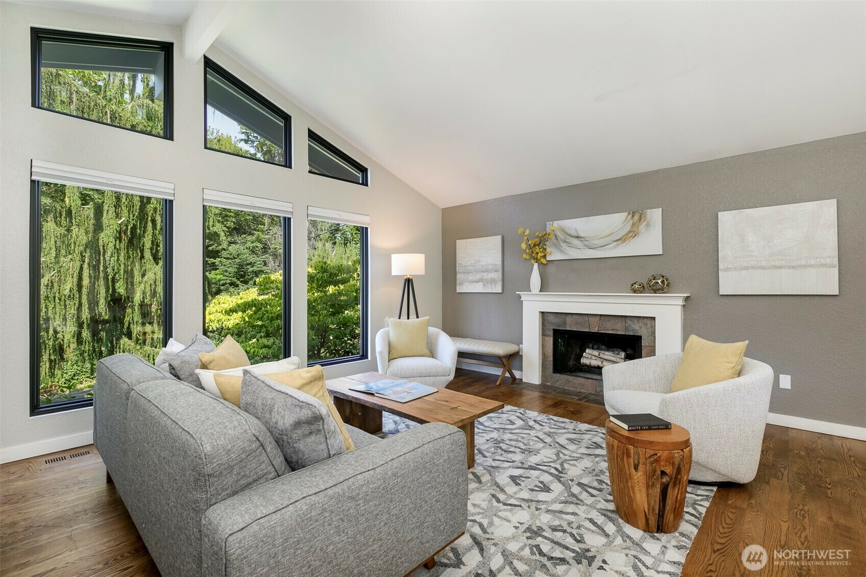 Property Photo: 11520 3rd Avenue NW WA 98177
