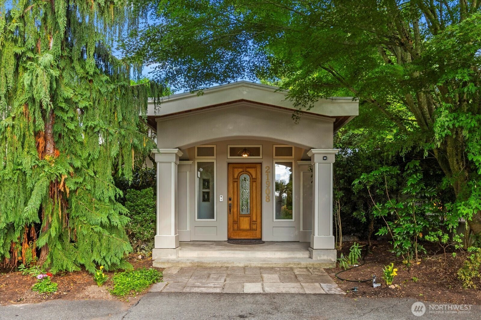 Property Photo: 21908 36th Avenue W WA 98036
