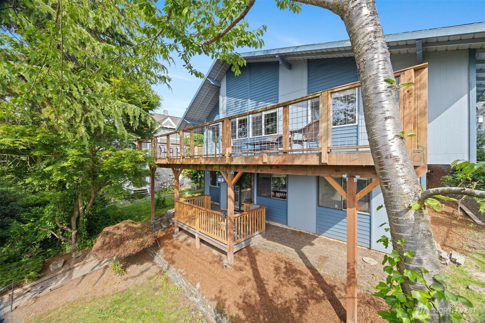 Property Photo: 606 N State Street WA 98225