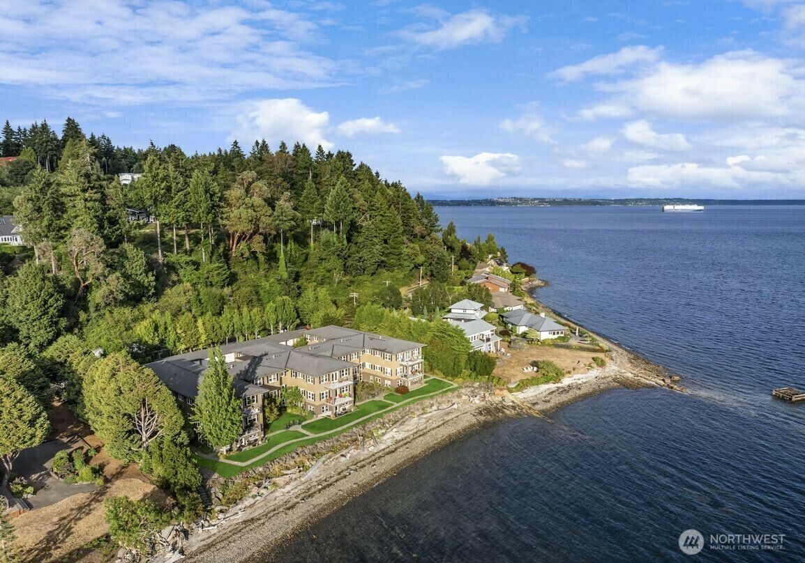 9551 NE South Beach Drive 3G  Bainbridge Island WA 98110 photo