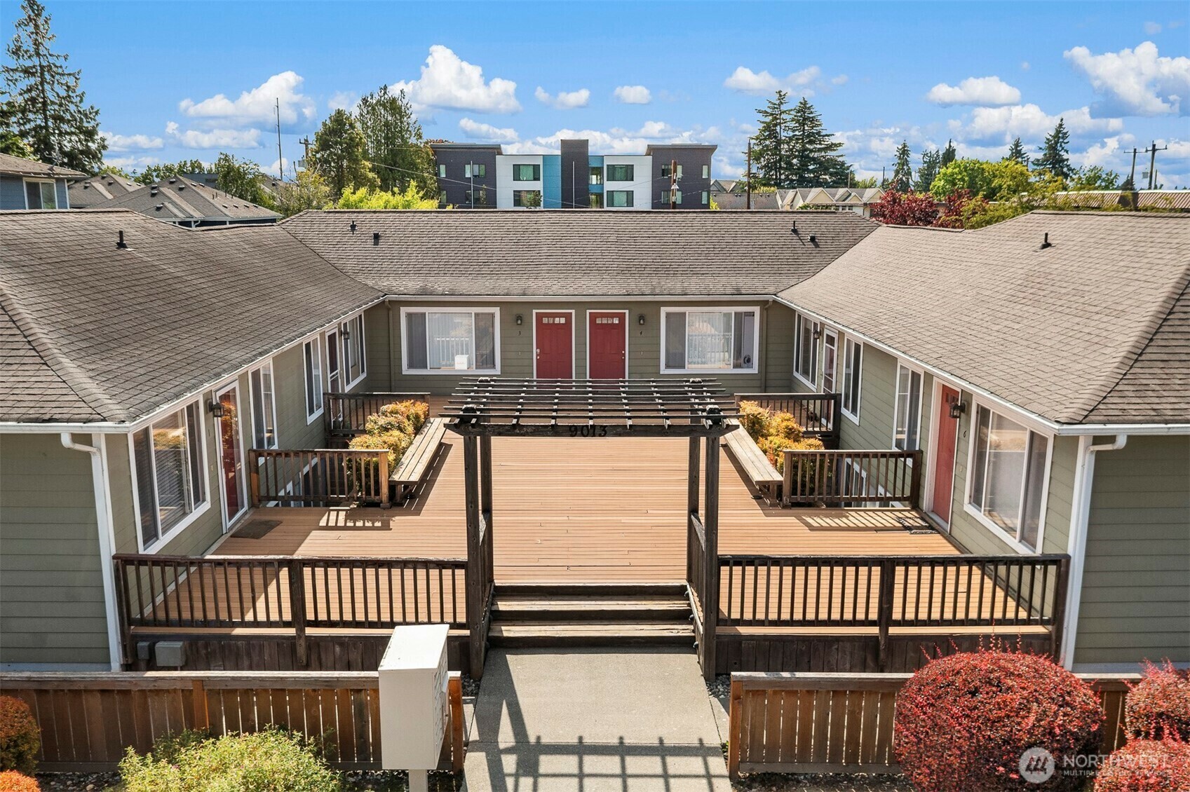 Property Photo: 9013 16th Avenue SW 11 WA 98106