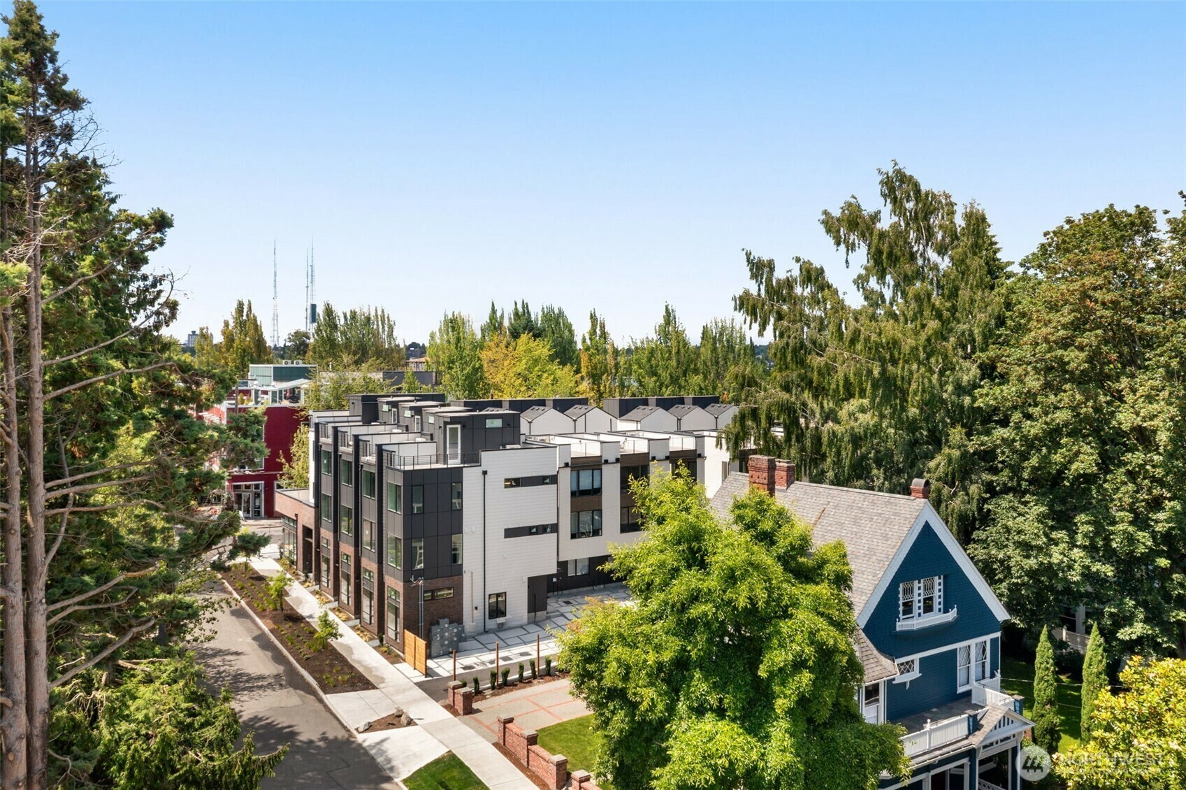 Property Photo: 1108 A 34th Avenue WA 98122