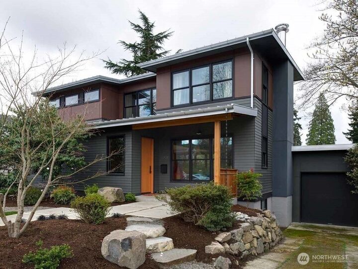 5707 NE 56th Street  Seattle WA 98105 photo