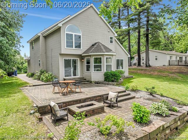 Property Photo: 1052 Maple Heights Drive MI 48386