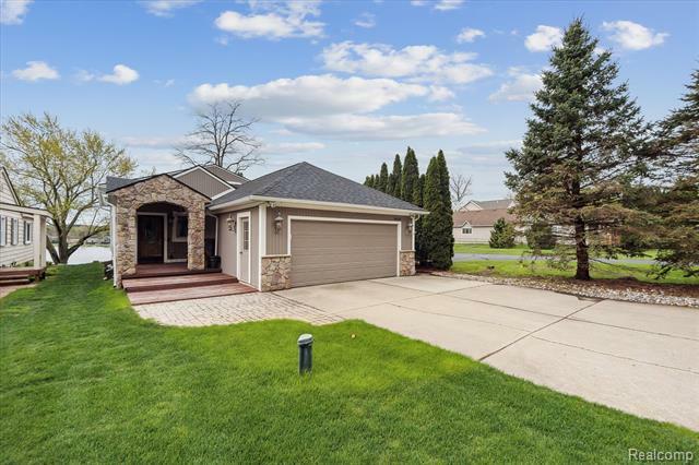 9669 Norman Road  Springfield Twp MI 48348 photo