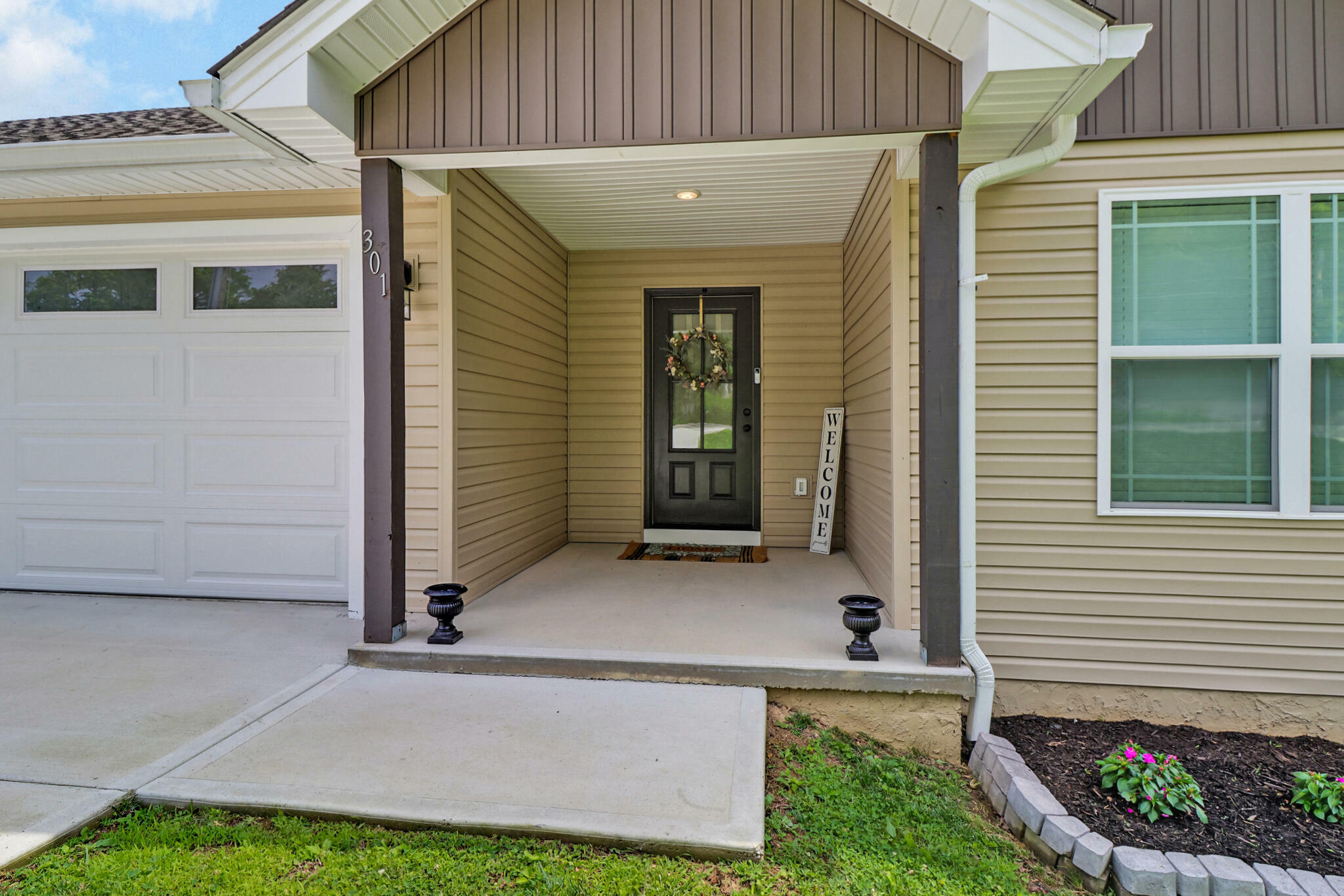 Property Photo: 301 Dayton Avenue TN 38555