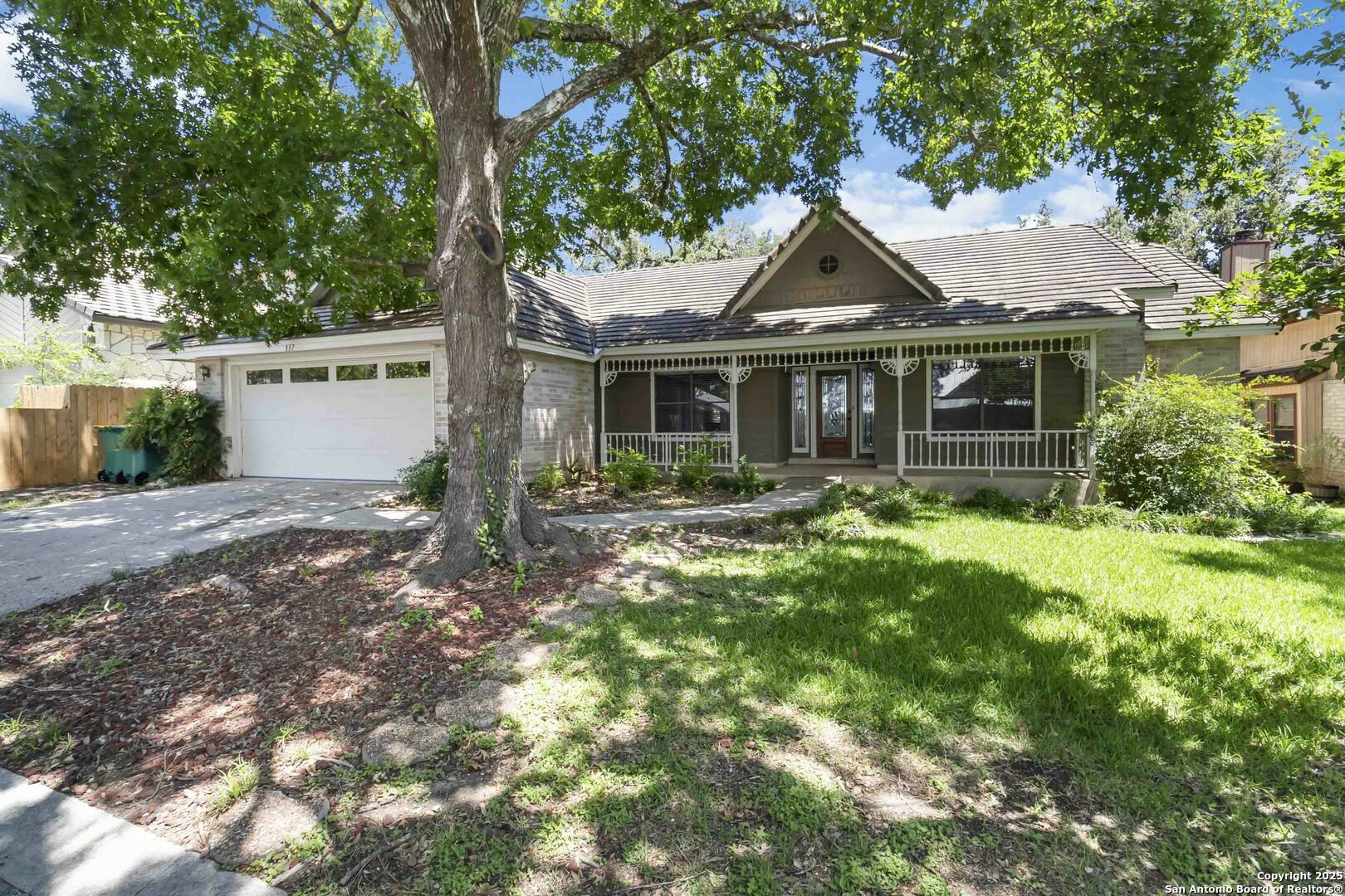 Property Photo: 137 Saddle Club Cir TX 78006