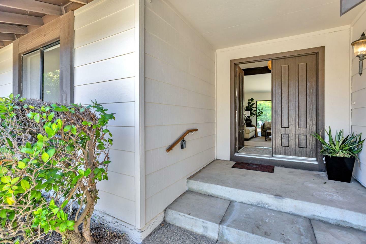 Property Photo: 748 Casterwood Court CA 95120