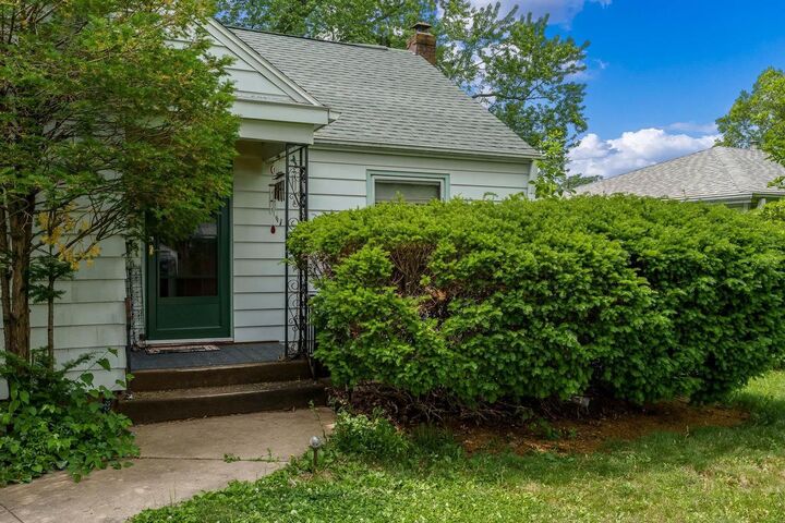 Property Photo:  1422 South Burchard Avenue  IL 61032 