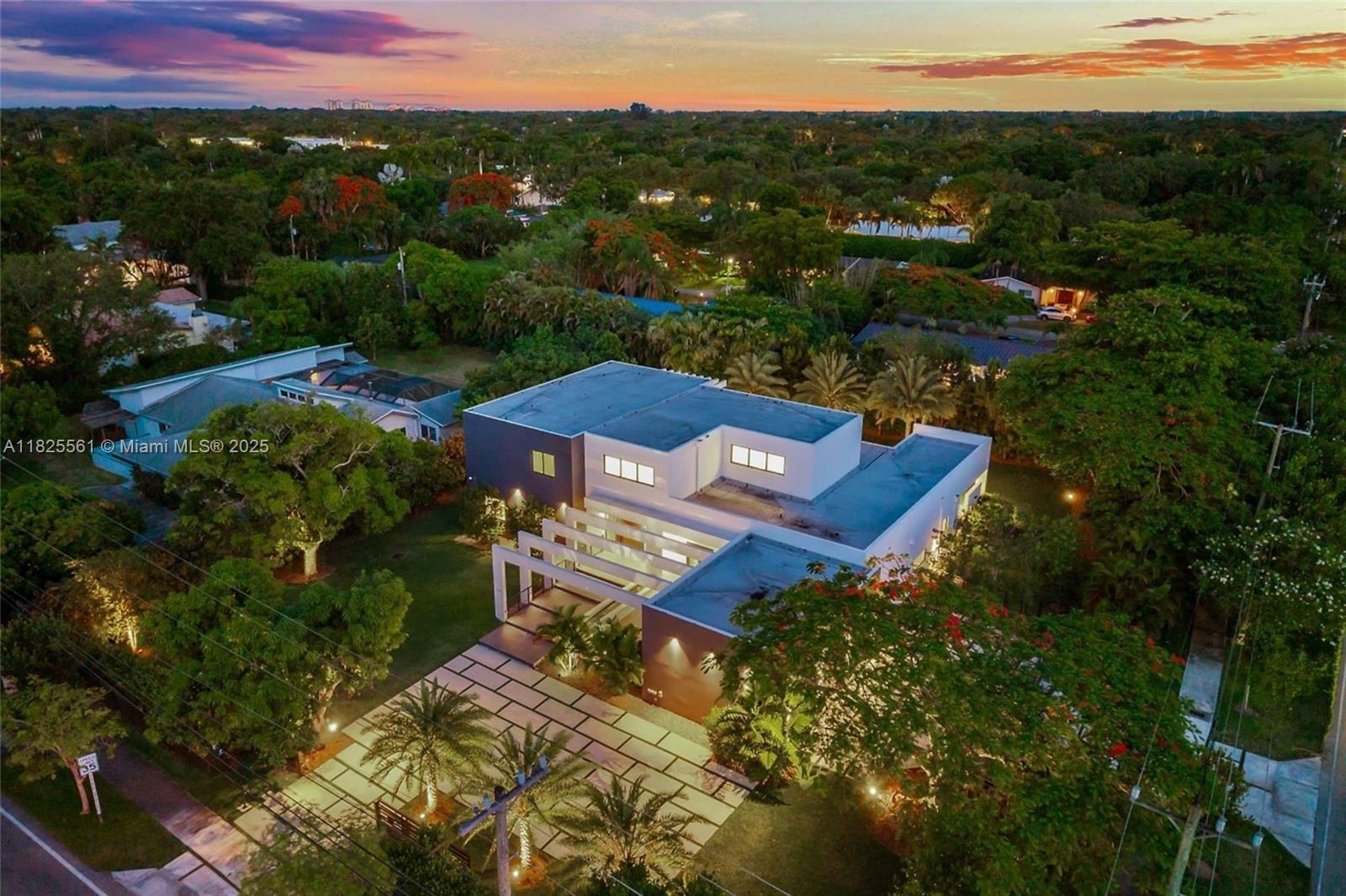 Property Photo: 7660 SW 124th St FL 33156
