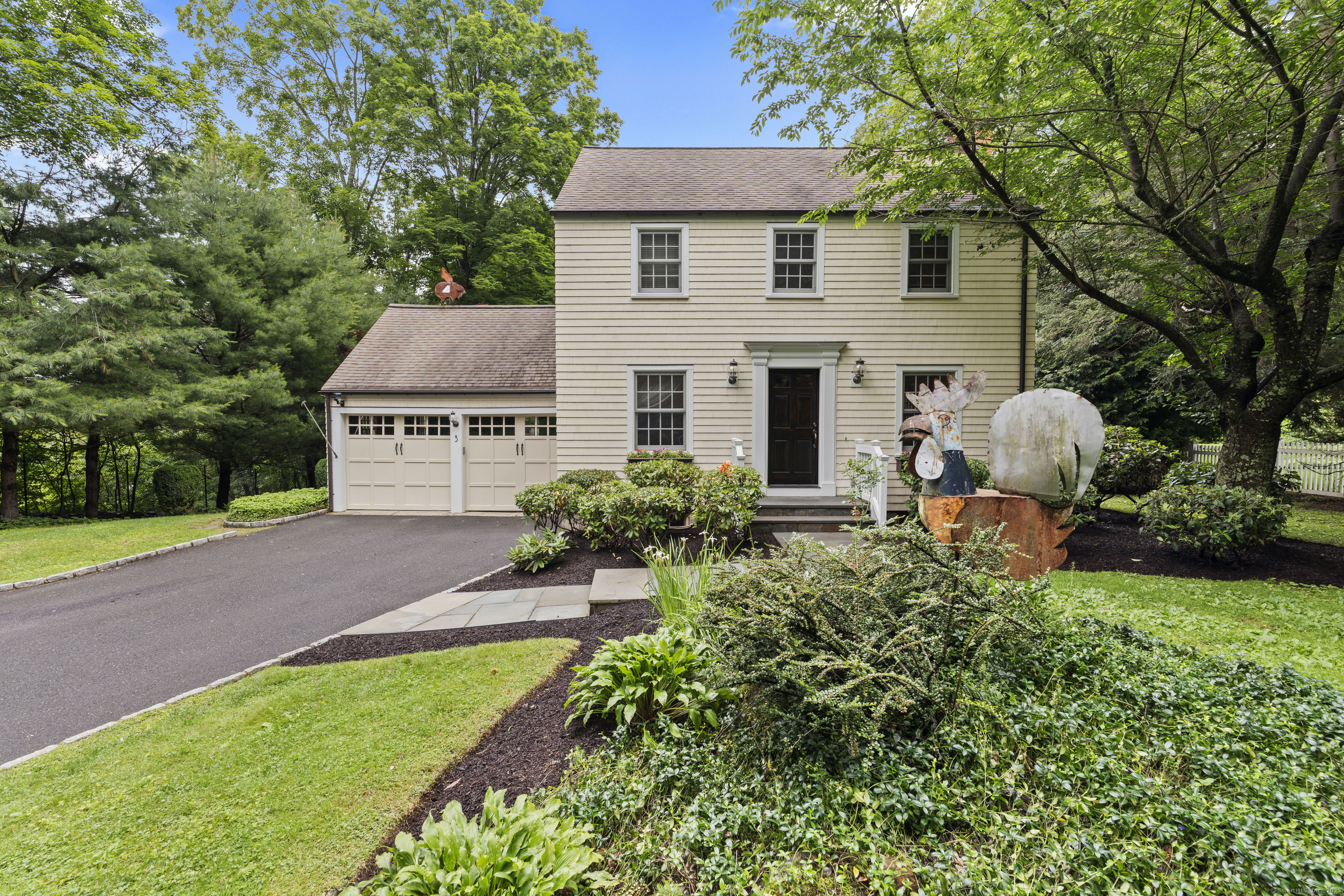 Property Photo: 3 Taunton Lane CT 06470