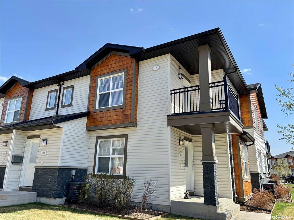1015 Patrick Crescent 1012  Saskatoon SK S7W 0M4 photo